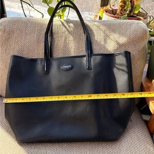 Coach Elegant Black Leather Tote